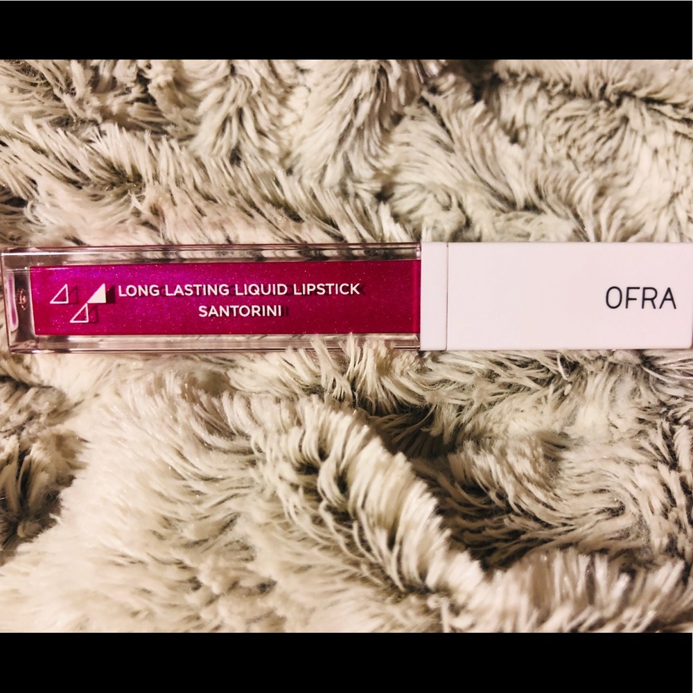 Liquid lipstick